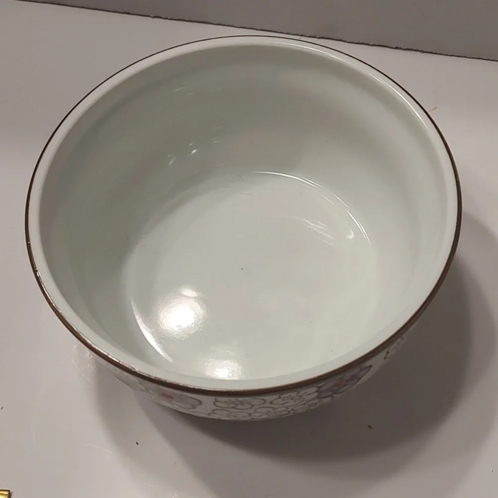 Floral Patterned Hand painted Yokohama Studios Ceramic Bowl White, Tan, Purple